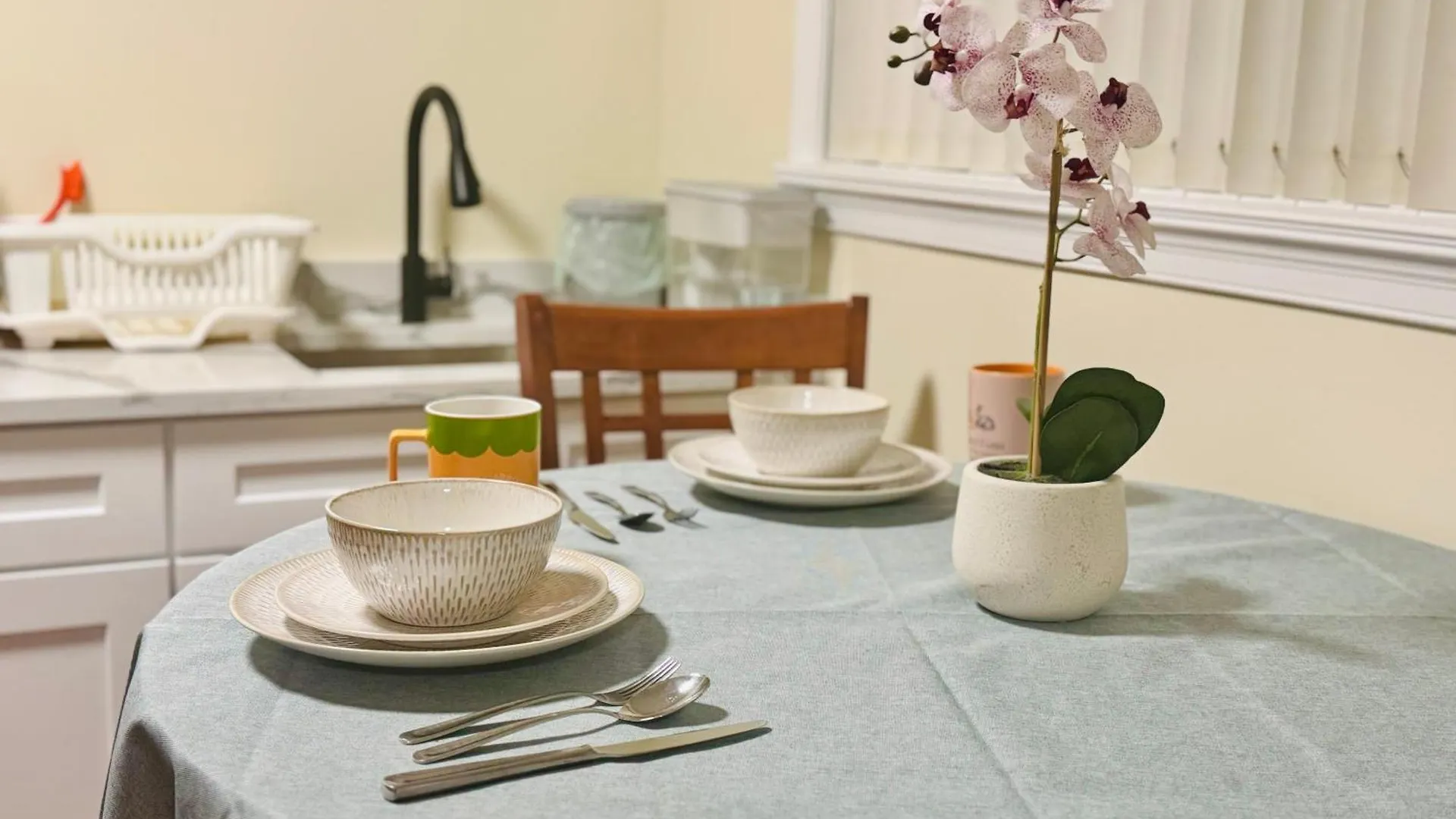 Cozy 2 Beds Spacious Rooms,Close To Transit 밴쿠버 캐나다